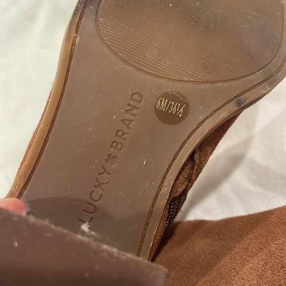 Lucky Brand Women’s Pincah Booties 6 Brown Leather Stacked 2” Heel Ankle Boots - Picture 9 of 9